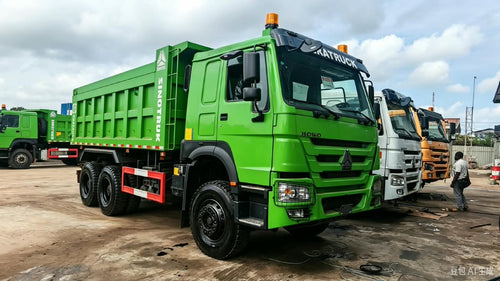 Dump truck